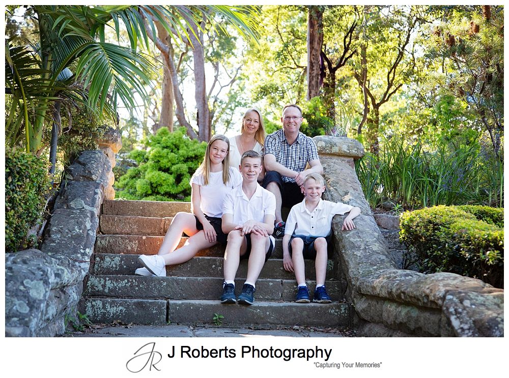 Family Portrait Photography Sydney Weekday 40mins 40 images Session Echo Point Roseville Chase
